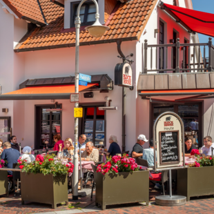 Außenansicht des BLOCK HOUSE Restaurants auf Sylt Außenansicht des BLOCK HOUSE Restaurants auf Sylt